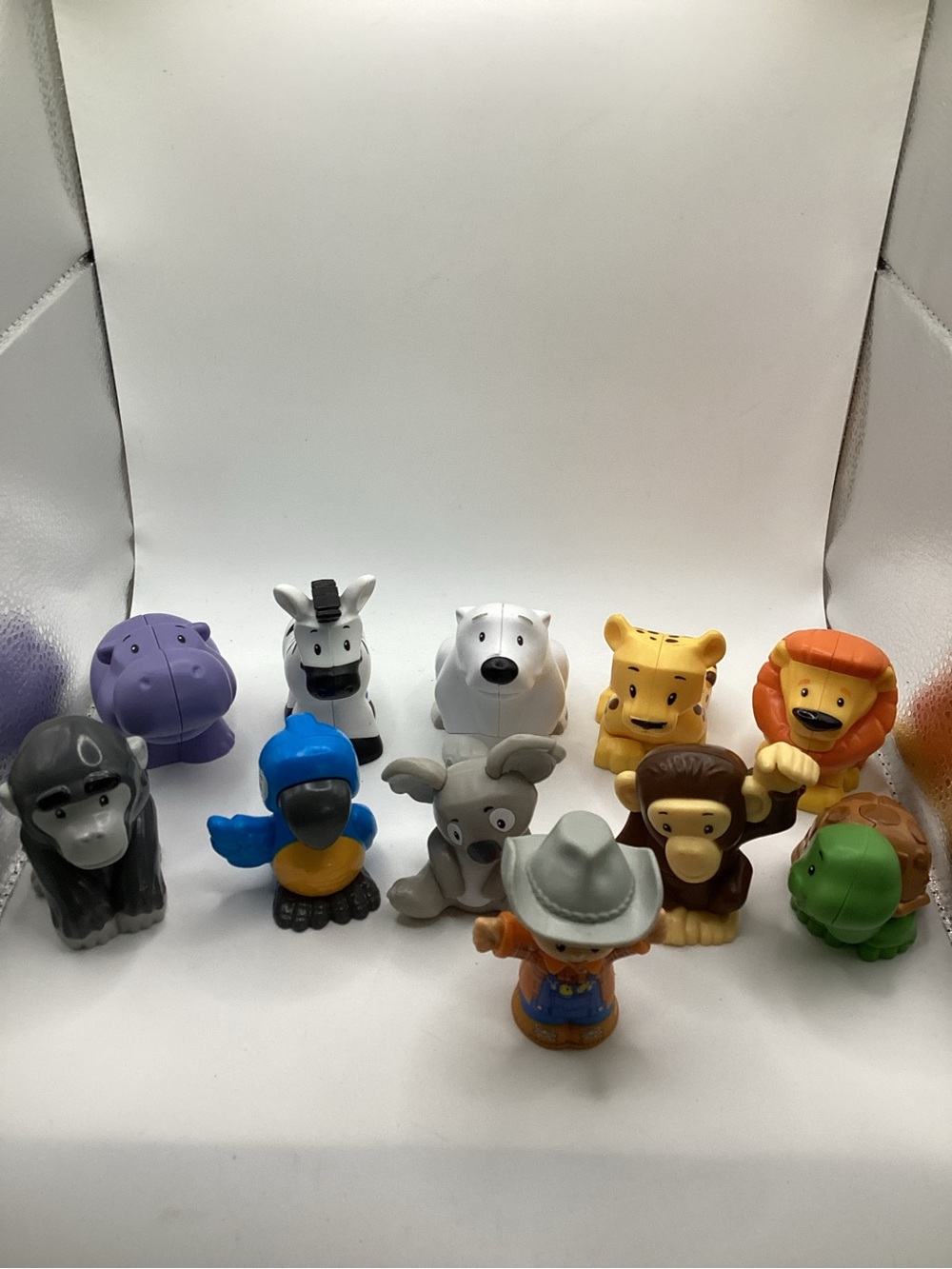 Fisher Price Little People Colorful Safari Play Animals (10) & Farmer